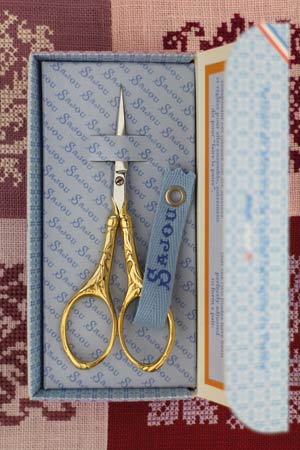 Sajou Paon Gilded Embroidery Scissors - The Needle Store
