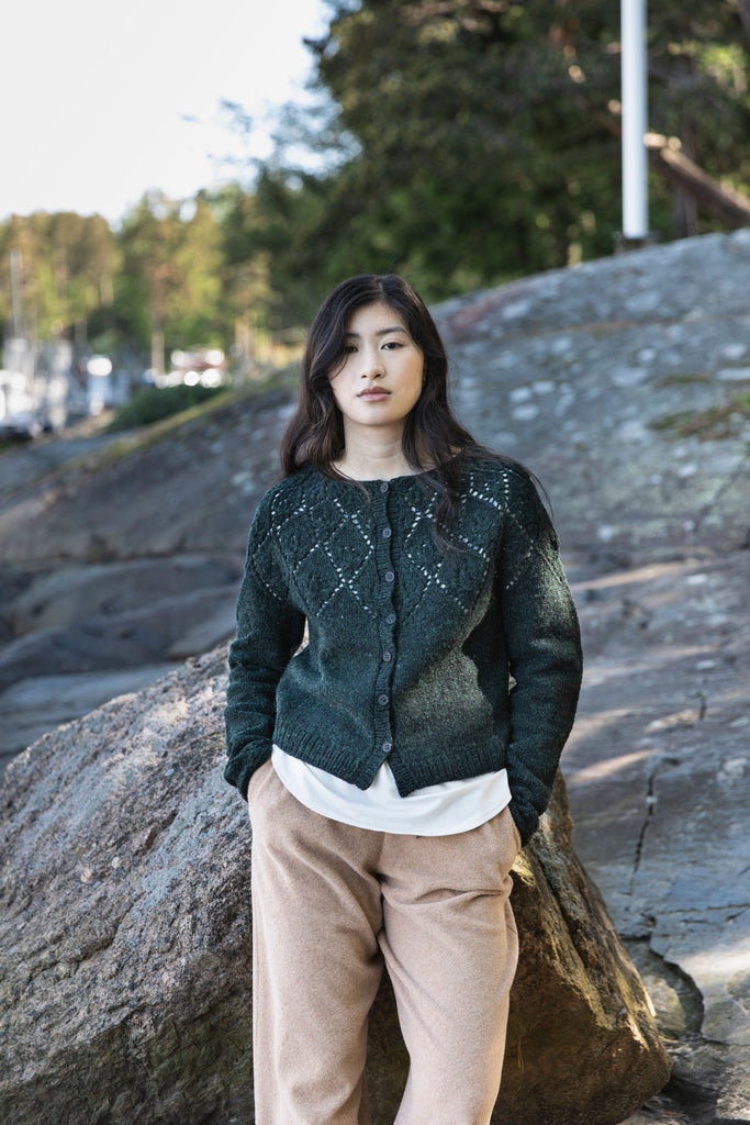 Laine Magazine - Issue 12 - The Needle Store