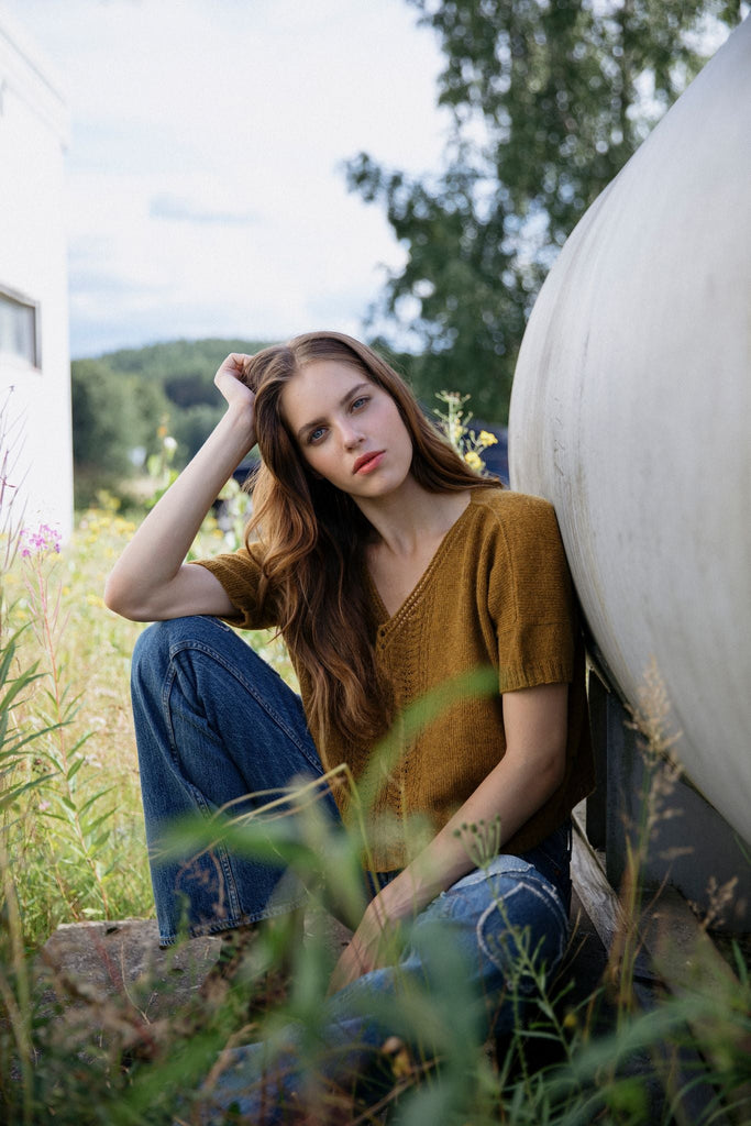 Laine Magazine - Issue 15 - The Needle Store
