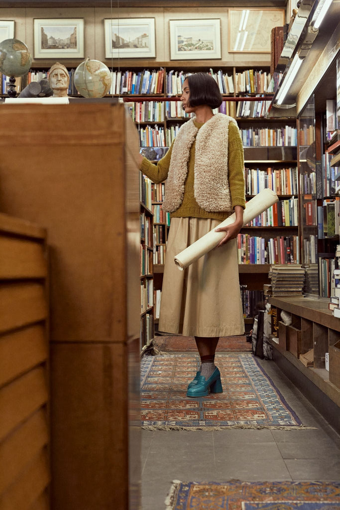 Laine Magazine - Issue 16 - The Needle Store