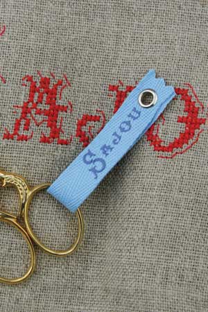 Sajou Cœur Gilded Embroidery Scissors - The Needle Store