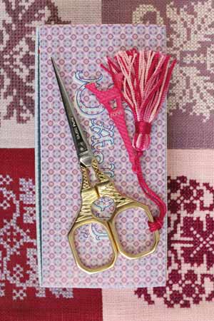 Sajou Tour Eiffel Gilded Embroidery Scissors with Pink Charm - The Needle Store